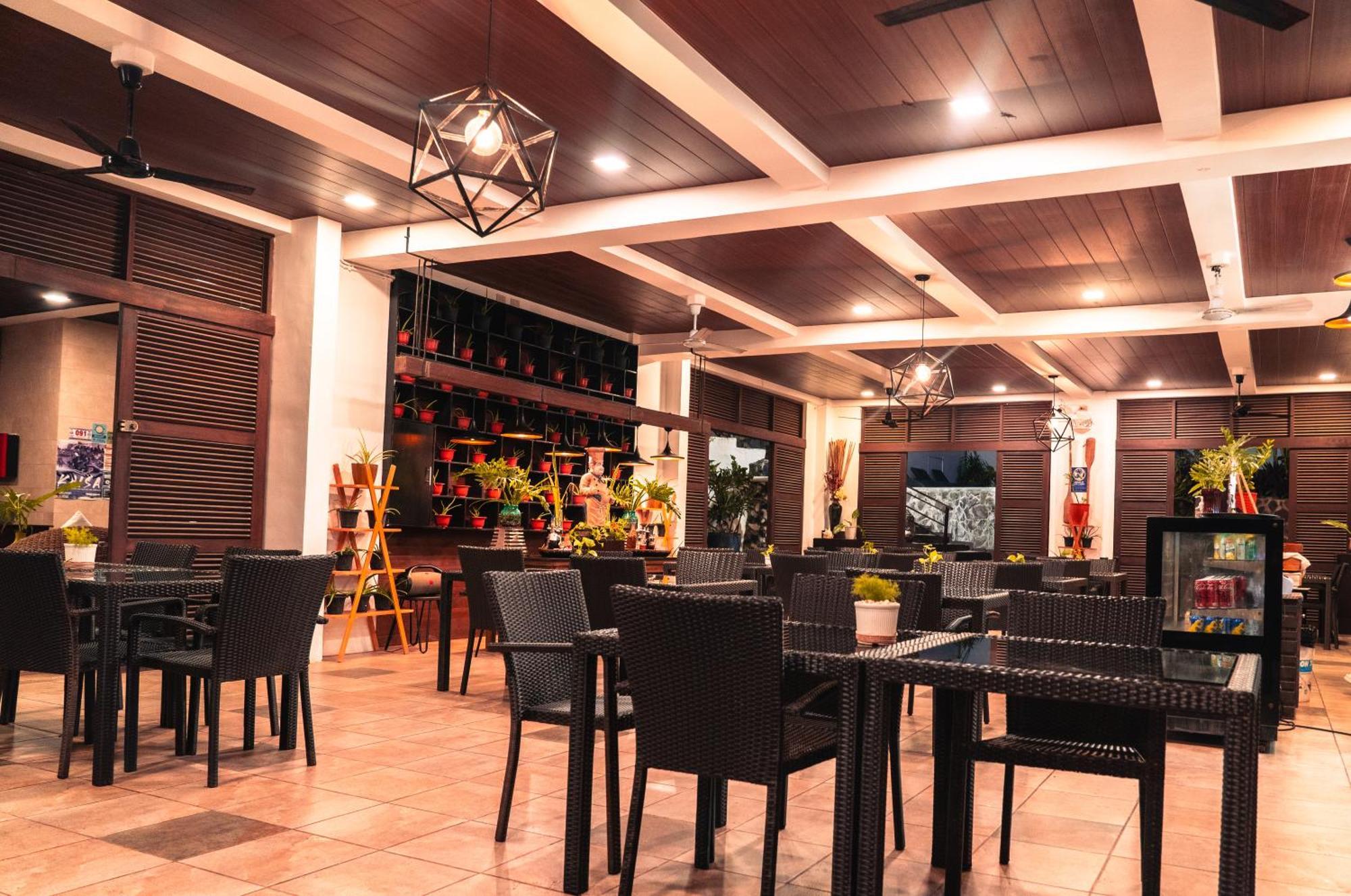 Altamare Dive And Leisure Resort Anilao Mabini  Dış mekan fotoğraf